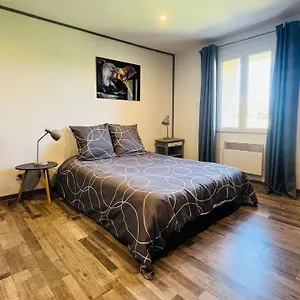 https://la-chambre.fr-provencehotel.com