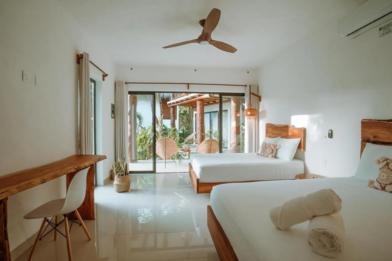 Hotel Amarbacalar Mexico